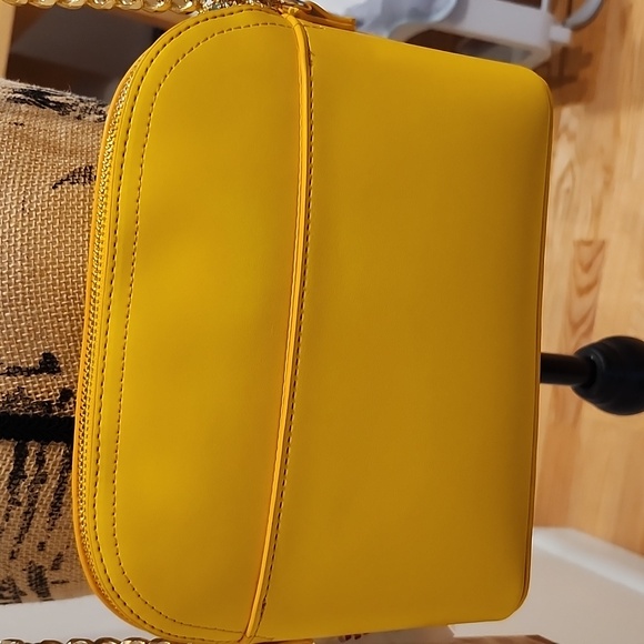 Steve Madden Crossbody - Picture 4 of 5